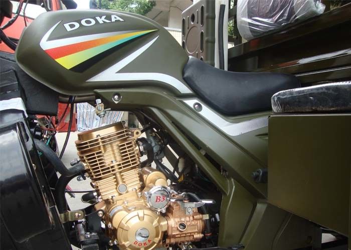 Motociclo motorizzato del carico della ruota di cinese 3 dell'azionamento di asse con l'asse dell'automobile e della struttura d'acciaio